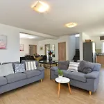 Palera 2327 Tatil Evi
