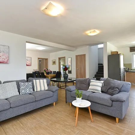 Palera 2327 Holiday home