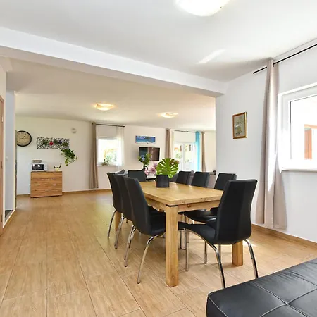 Holiday home Palera 2327