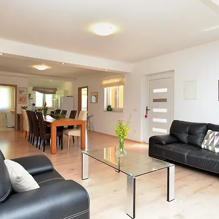 Palera 2327 Holiday home