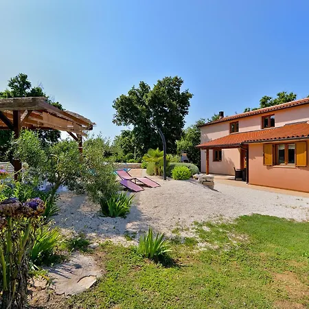Holiday home Palera 2327