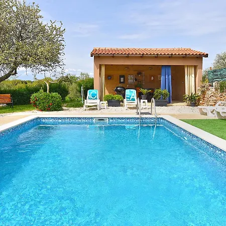 Palera 2327 Holiday home Liznjan