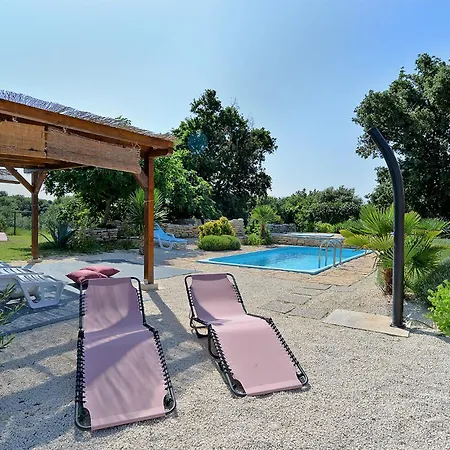Palera 2327 Holiday home